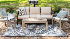 Outdoor Palm Rug in Black