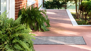Outdoor Deco Trellis Rug in Charcoal